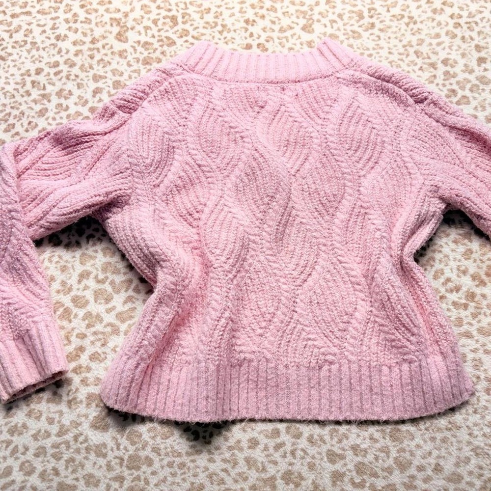 Universal Thread Sweater - Picture 8 of 8